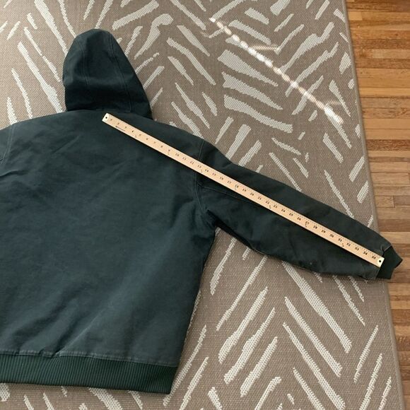 Carhartt Distressed RN#14806
J130 MOS Green Hooded Chore Workwear Coat Sz XLT - Picture 17 of 17